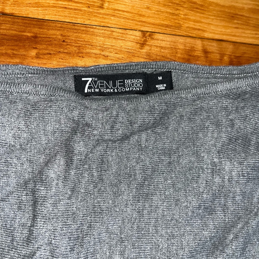 Sweater - Picture 3 of 3